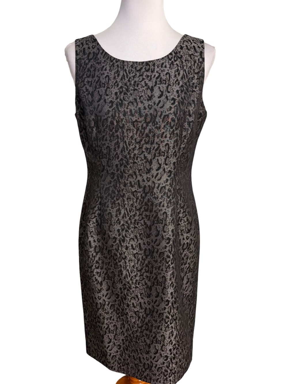 Kasper Sheath Dress Black Gray Leopard Jacquard Sleeveless